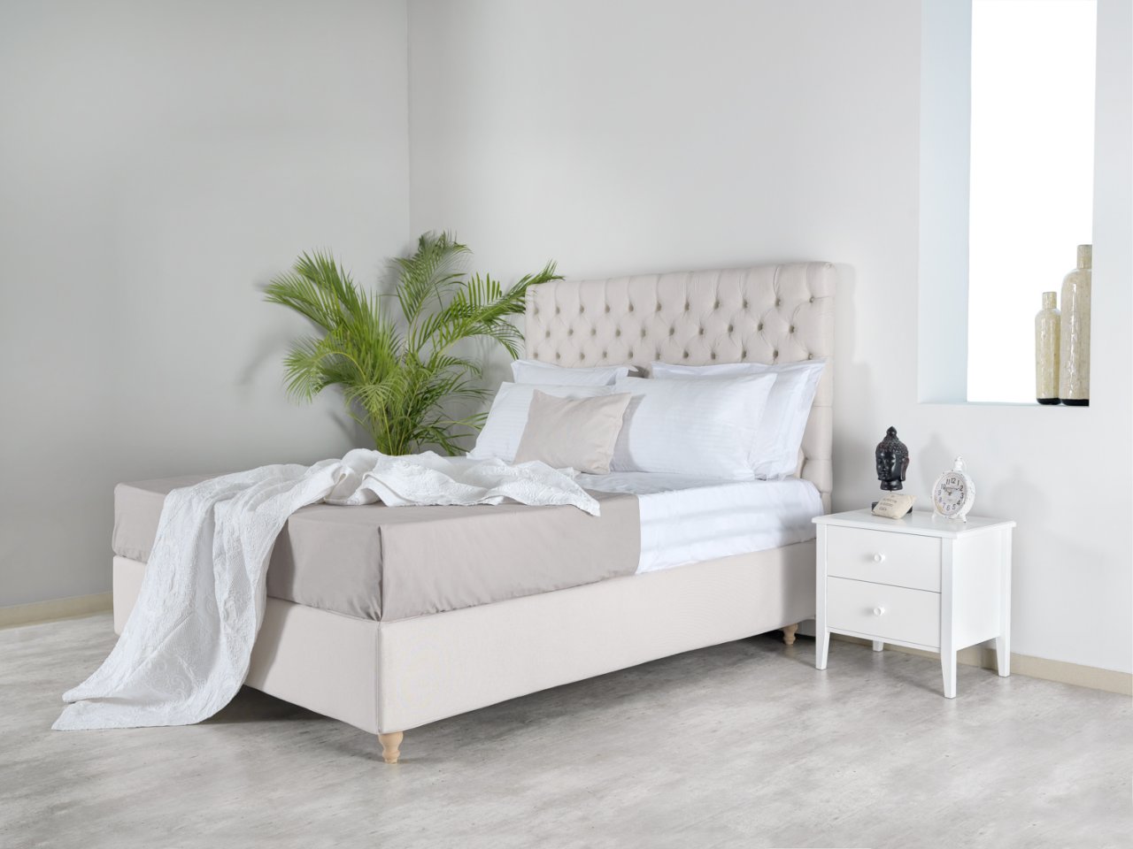 Κρεβάτι DIM με αποθηκευτικό χώρο 27cm.